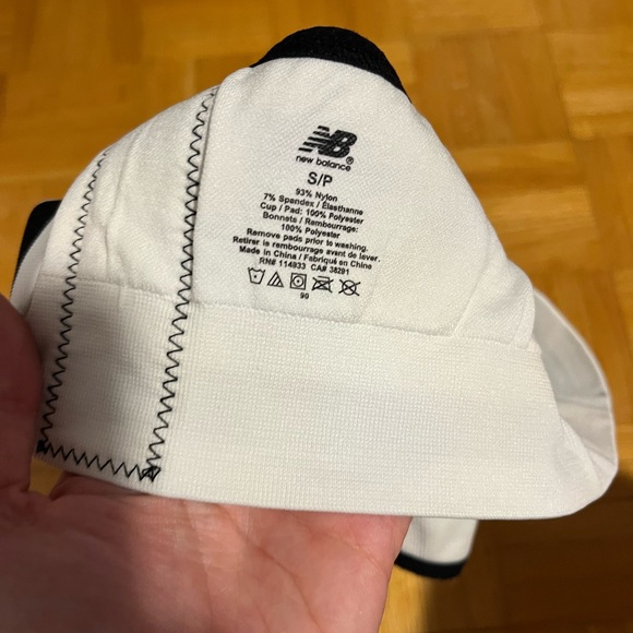 New Balance Sports Bra - Picture 7 of 8